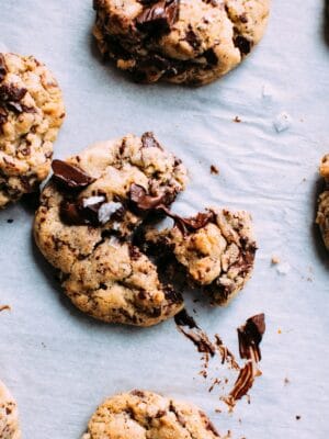 New York Style Chocolate Chunk Cookies